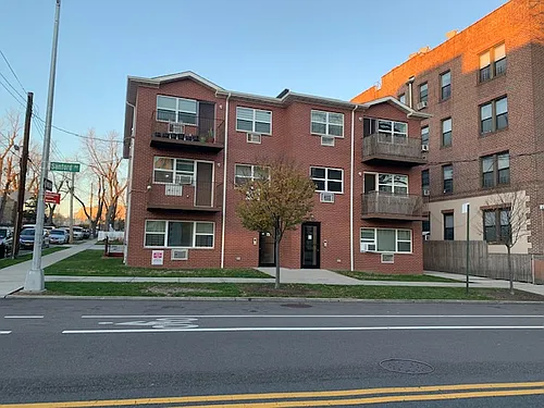 160-01 Sanford Ave #2 Photo 1