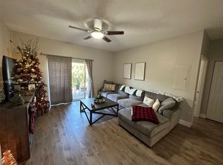 4802 Washington St #15, Hollywood, FL 33021