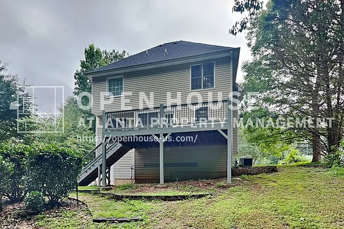 360 Warrenton Dr — Photo 18