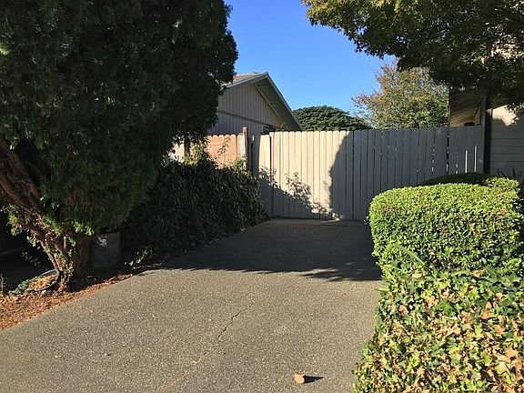 5th image of 7428 Balfour Way