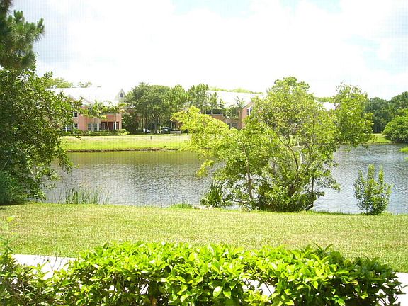 4th image of 2044 Alta Meadows Ln APT 1812