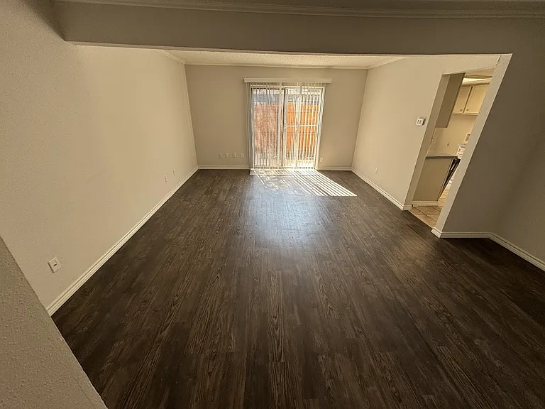Le Montreaux Apartments — Photo 174