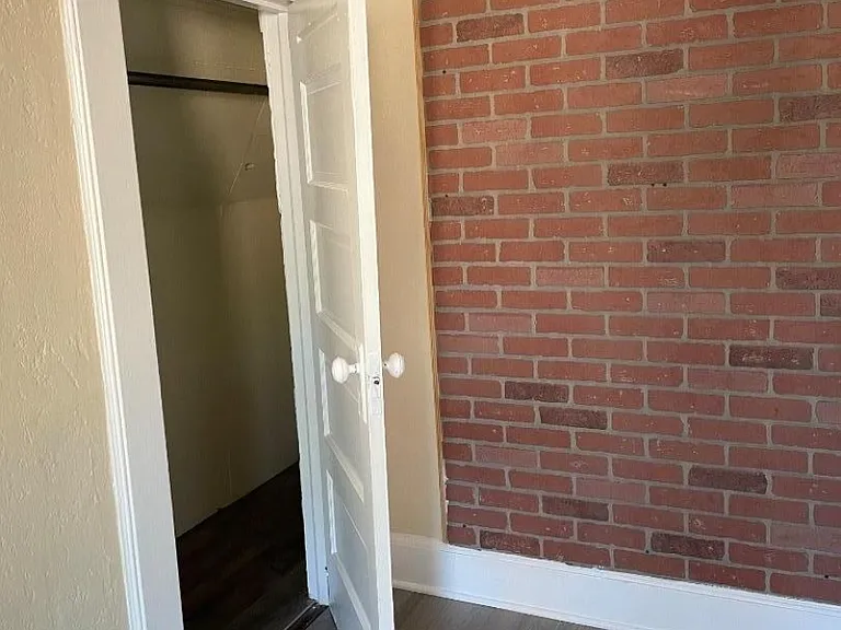 313 Hoover Ave #3 — Photo 12
