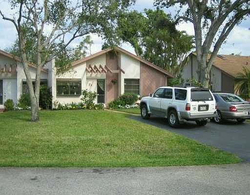 2nd image of 3667 Arelia Dr N