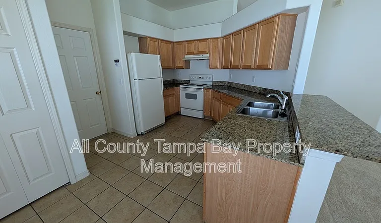 25820 Crippen Dr — Photo 8