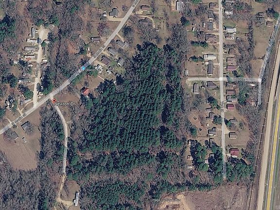4th image of 1201 Newton Dr