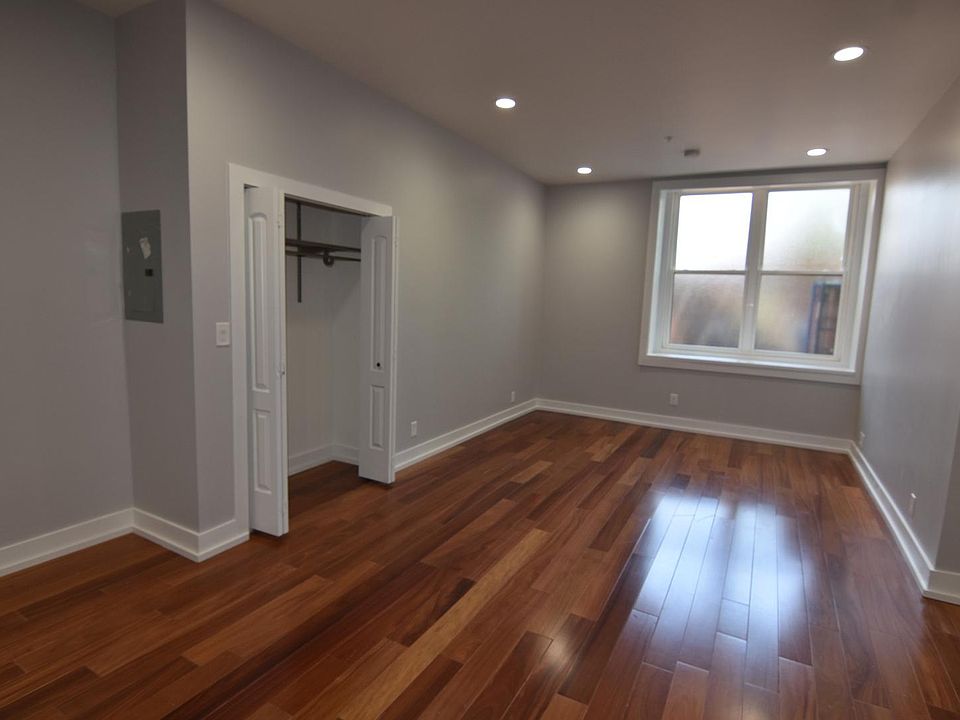 1st image of 1246 E Columbia Ave