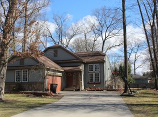 1078 Bear Lake Rd, Muskegon, MI 49445