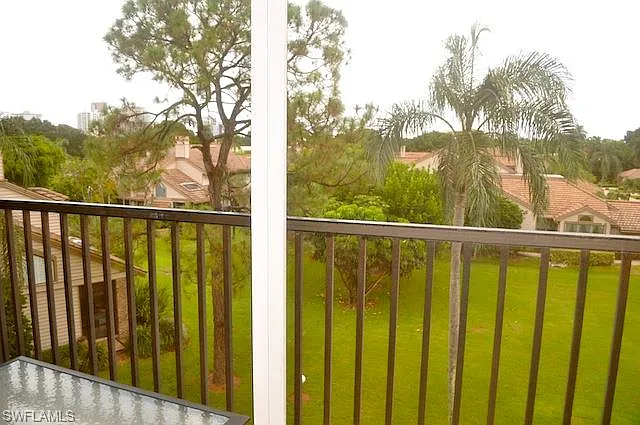555 Park Shore Dr #B-410 — Photo 17