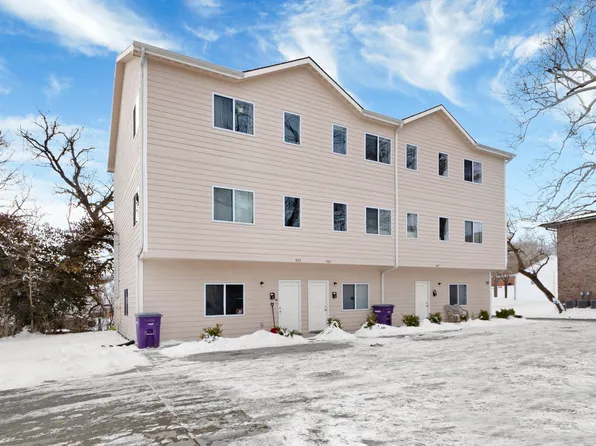 903 Sunset Ave, Manhattan, KS 66502