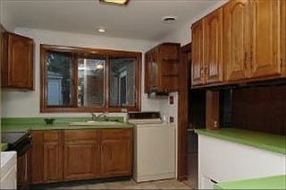 3rd image of 1168 W Grant Dr