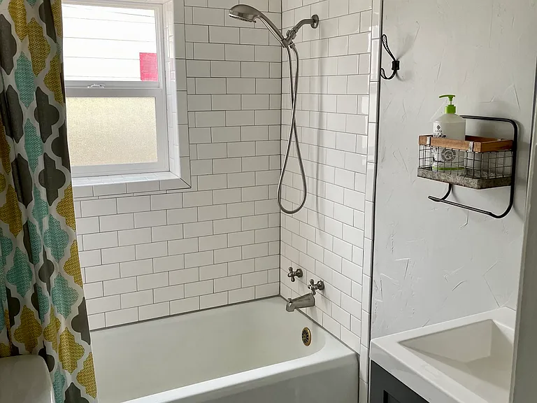 123 Teller Ave — Photo 7