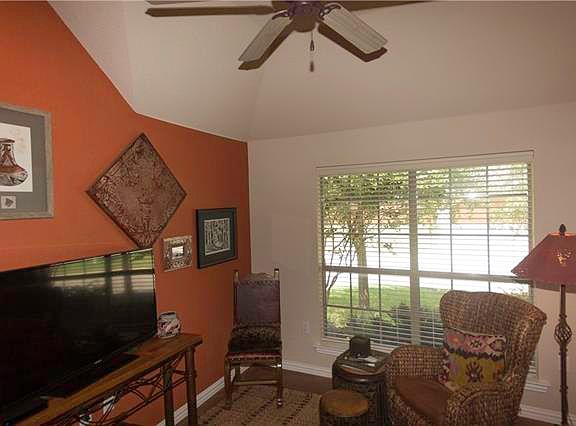 5th image of 366 Spyglass Dr