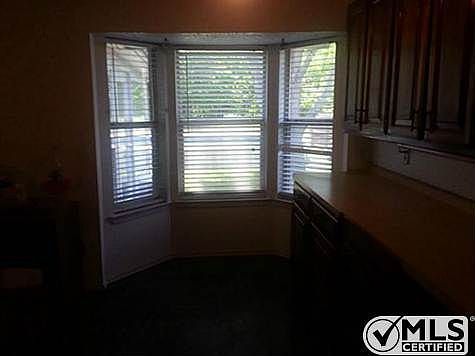 5th image of 342 Arnold Ave