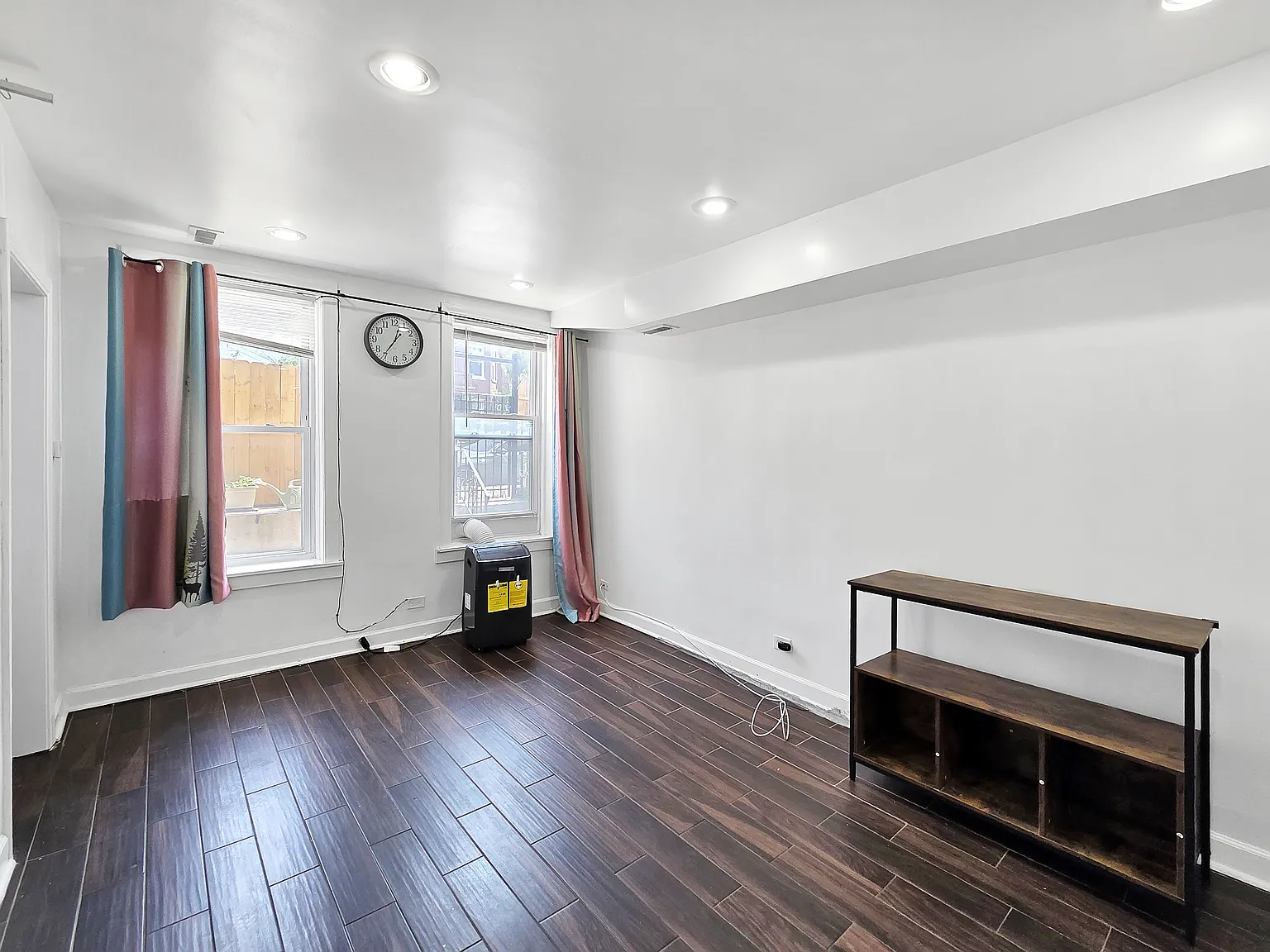 2 bed, 750 sqft, $1,500 — Photo 2