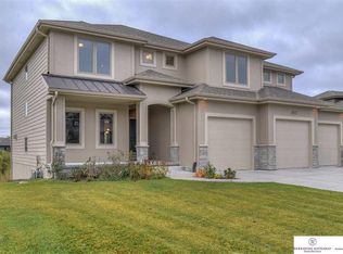 1822 S 211th St, Elkhorn, NE 68022