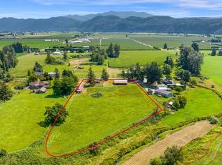 9547 Swartwood Rd, Sumas, WA 98295
