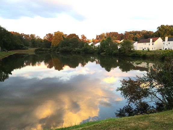 3rd image of 1294 Sydney Pond Cir