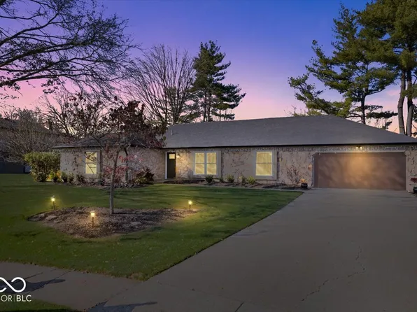 10495 Lakeshore Pl, Carmel, IN 46033