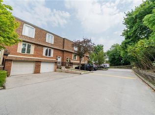 1548 Westminster Pl, Burlington, ON L7P 2B5