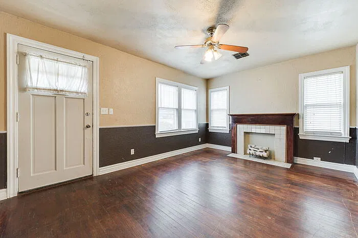 3 bed, 1.0 bath, 1103 sqft, $1,200 — Photo 3