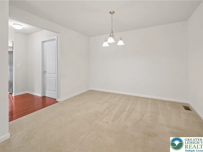 4165 Bunker Hill Dr N — Photo 14