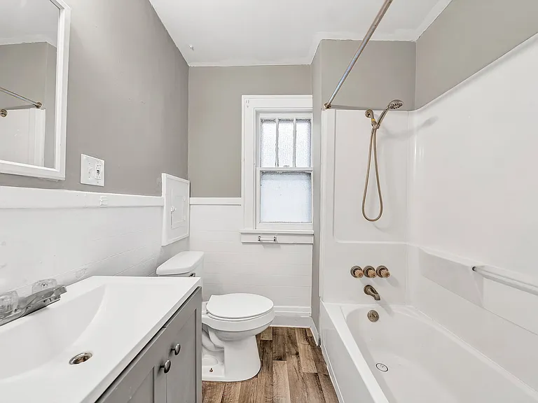 57 Legion Dr #UPPER — Photo 6