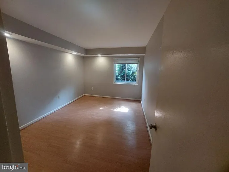 1523 Northgate Sq #1523-1B — Photo 8
