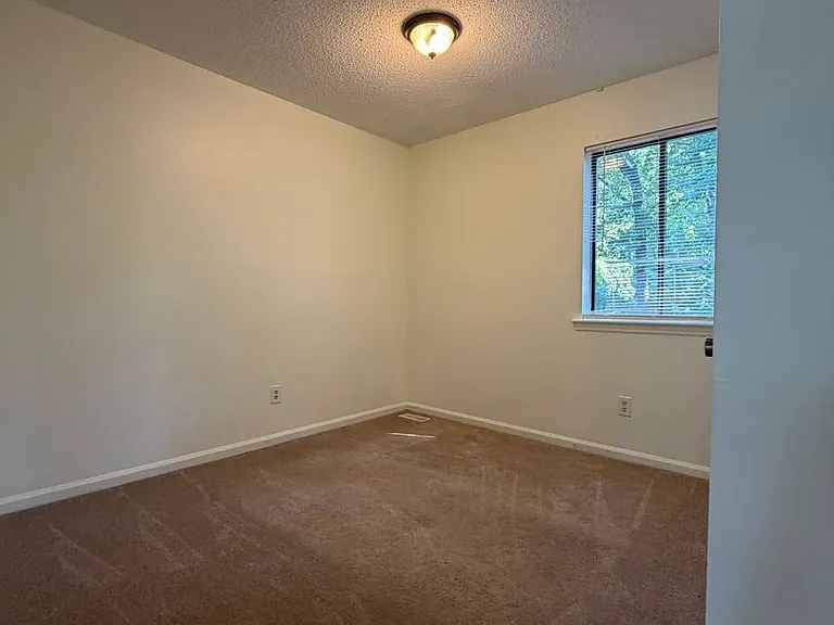 6126 Bent Tree Ct — Photo 8