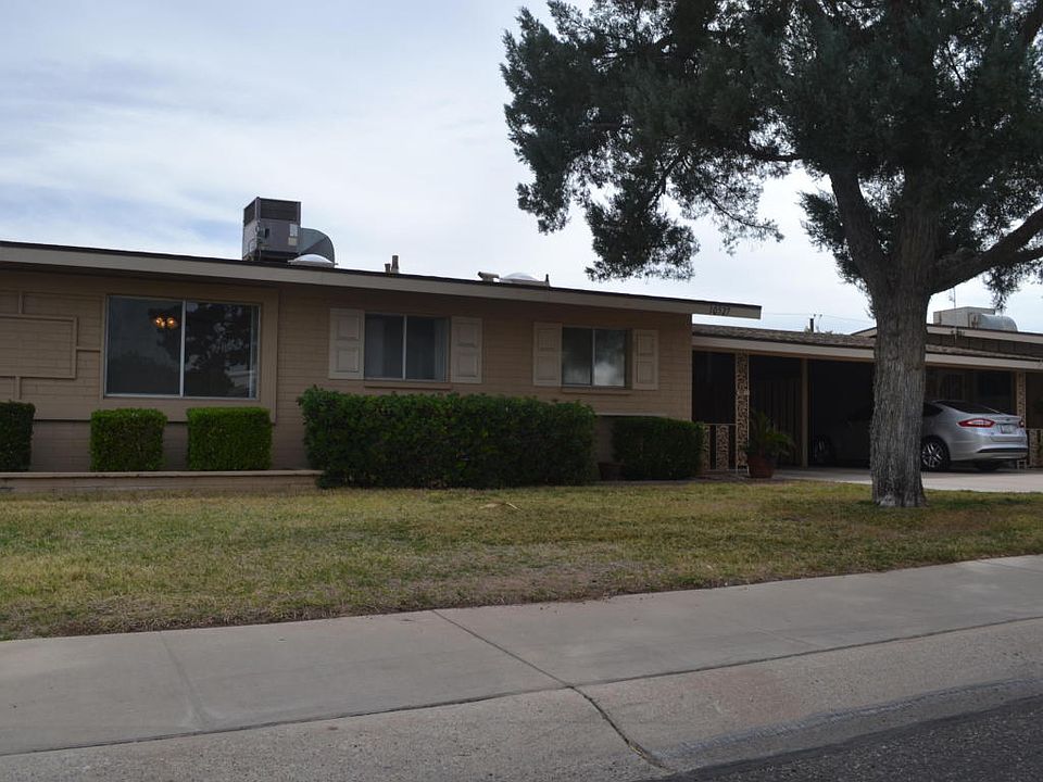 1st image of 10527 W Clair Dr