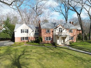210 Park Dr, Longmeadow, MA 01106