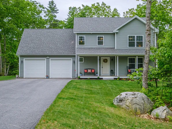 28 Bracken Woods Road, Raymond, ME 04071