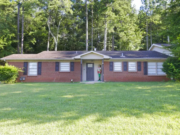 152 Wirans Rd, Anniston, AL 36205