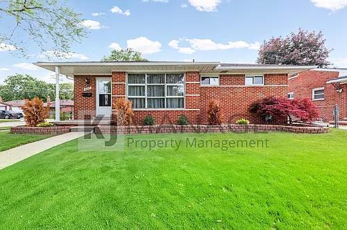8417 Colonial Ln Photo 1