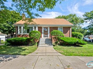 9658 S Harding Ave, Evergreen Park, IL 60805