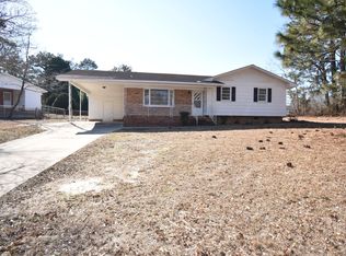 1800 Dewsberry Dr, Fayetteville, NC 28304