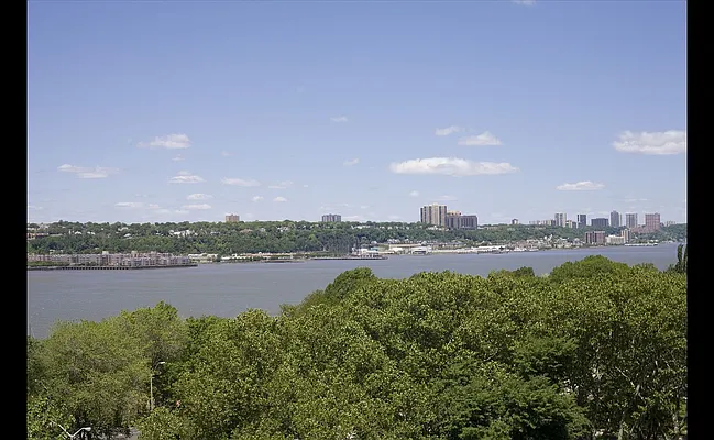 Sold by Douglas Elliman | media 25