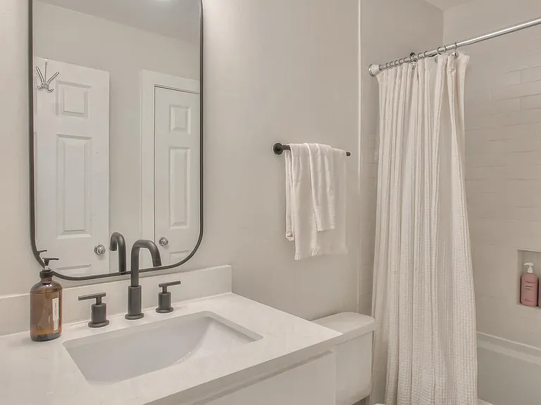 Upstairs full bath off hallway