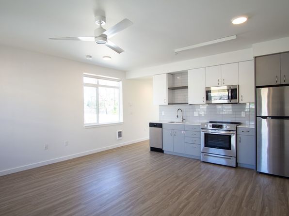 2320 N Vancouver Ave #203