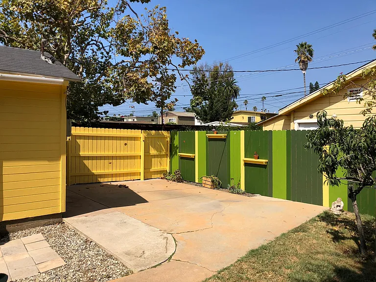 647 Brooks Ave — Photo 8