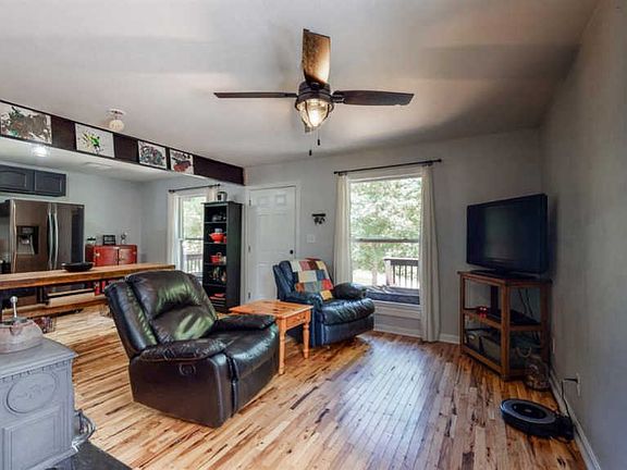 5th image of 108 Wildwood Way