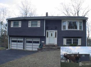 25 Bartman Rd, East Brunswick, NJ 08816