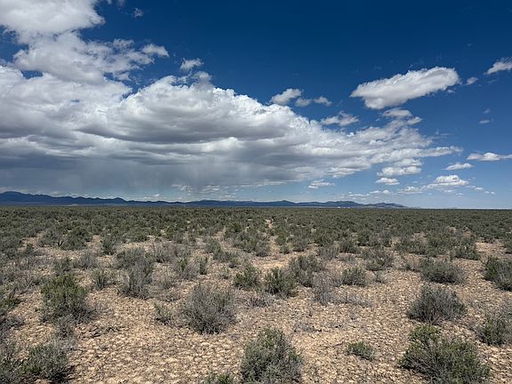 5th image of E Antelope Rd