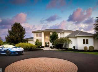 539 E Dark Hollow Rd, Pipersville, PA 18947