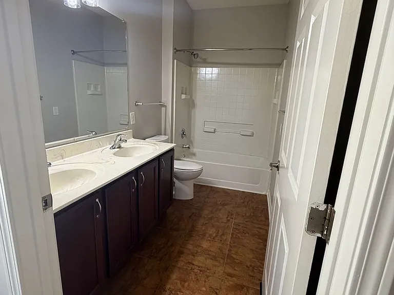 2995 Woodland Ave — Photo 8