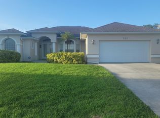 981 SW Abingdon Ave, Port Saint Lucie, FL 34953
