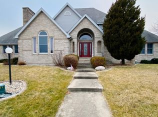 303 Beringer Cir, Urbana, IL 61802