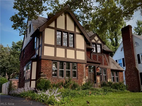 3361 Avalon Rd, Shaker Heights, OH 44120