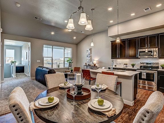 5th image of 410 High Point Dr #206