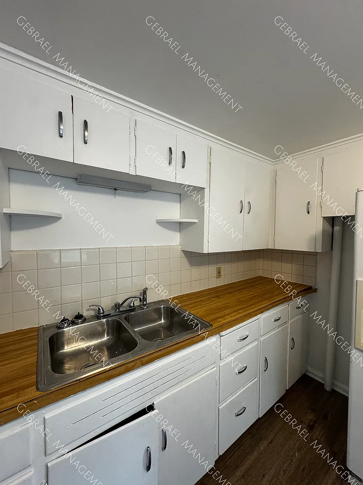 1001 Greenwich St — Photo 3